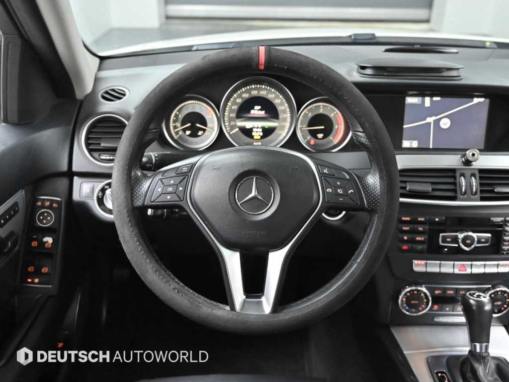 Mercedes Benz C Class 2013 Blanco - Importación desde Corea - HF Imports Iquique - Foto 13