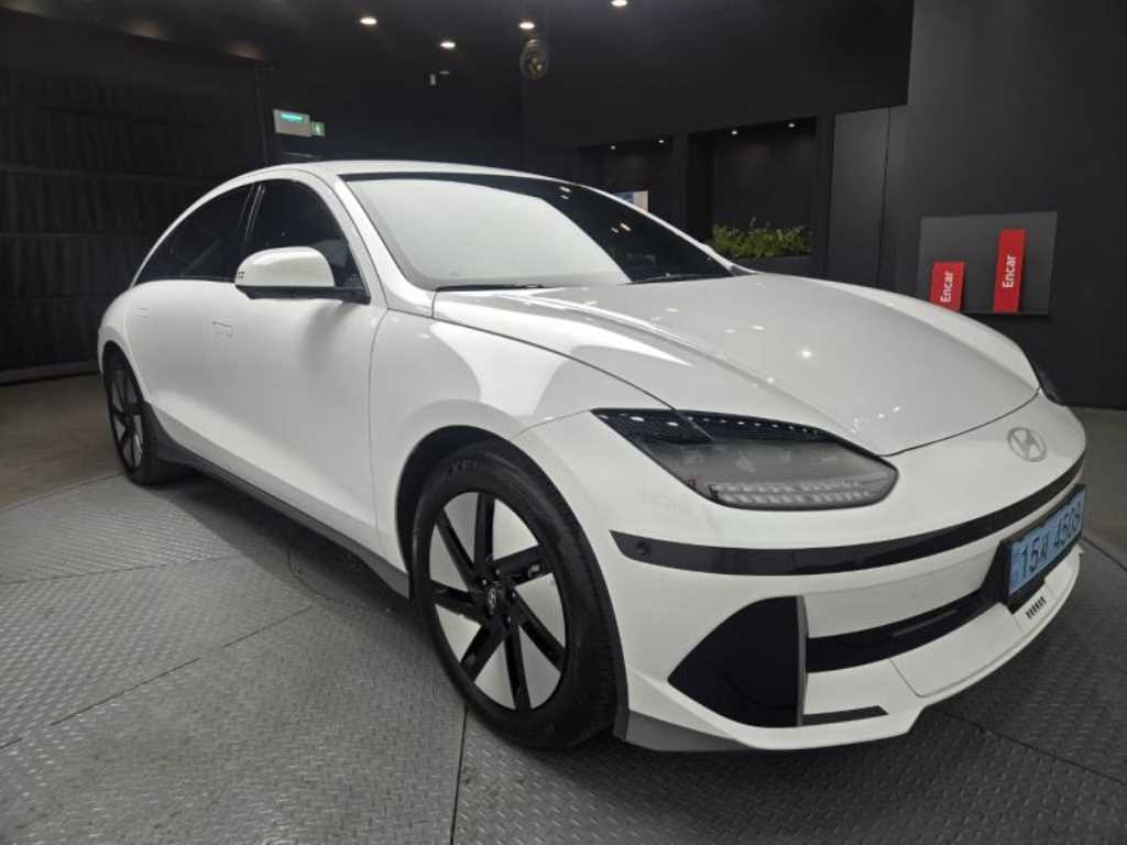 HYUNDAI Ioniq 6 - Vista 4