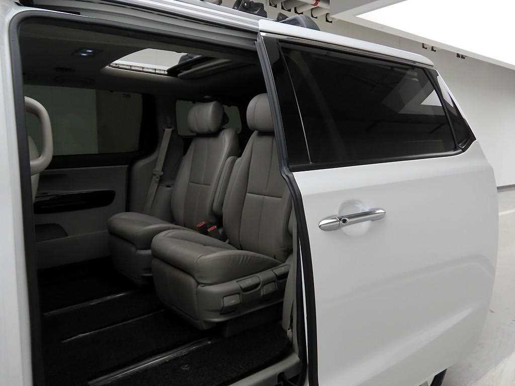 KIA Carnival 2019 Blanco - Importación desde Corea - HF Imports Iquique - Foto 13