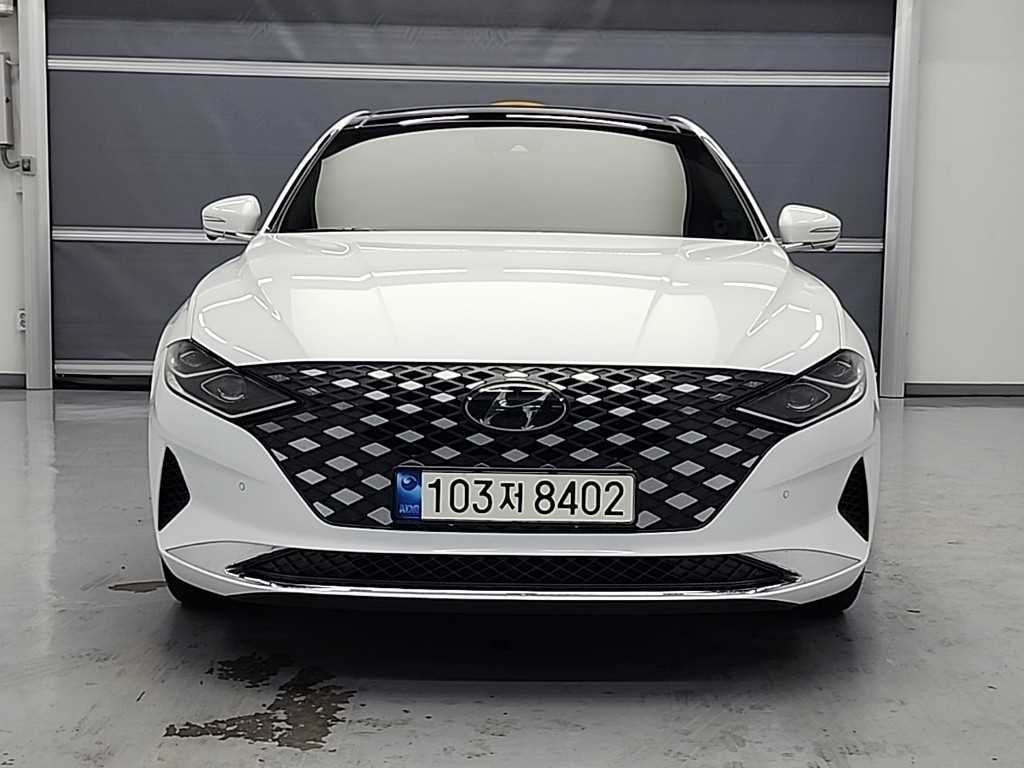 HYUNDAI Grandeur - Vista 2