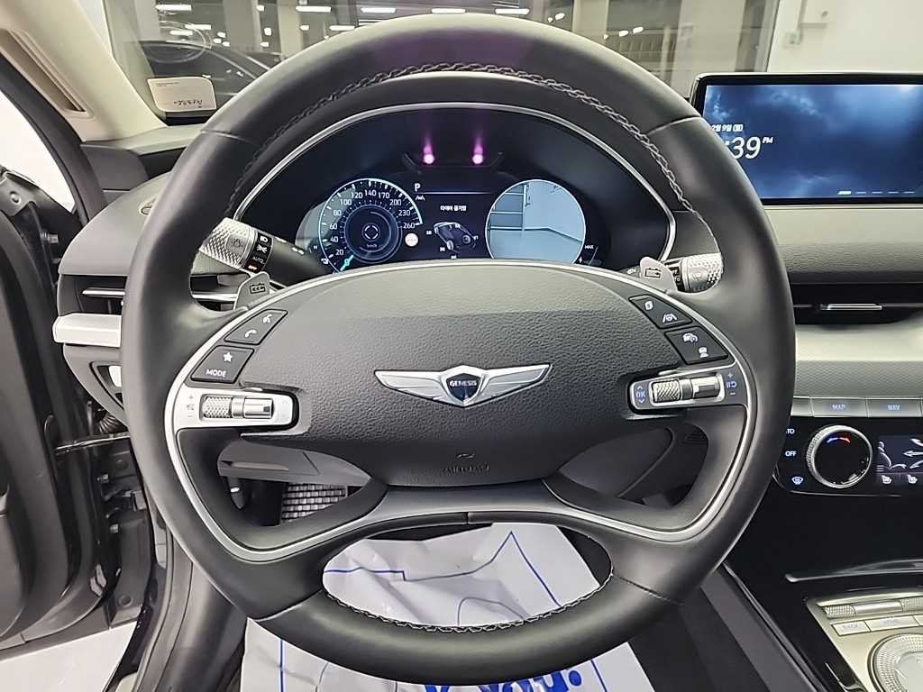 Genesis G80 - Vista 9
