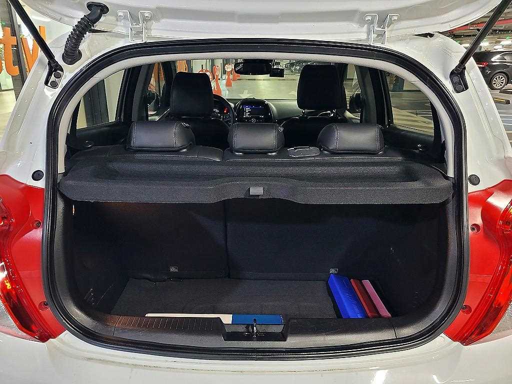 Chevrolet Spark 2021 Blanco - Importación desde Corea - HF Imports Iquique - Foto 18