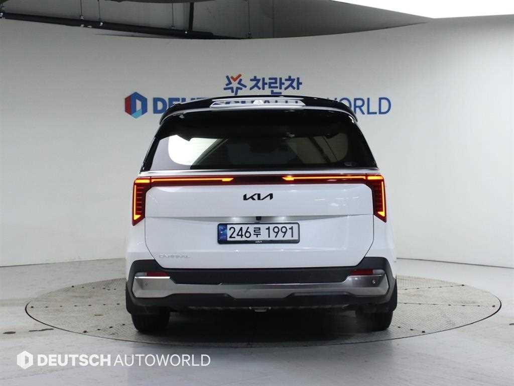 KIA Carnival - Vista 4