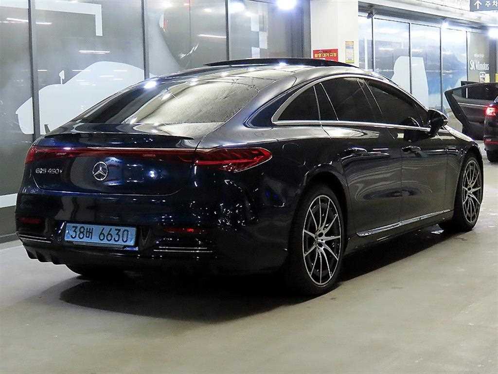 Mercedes Benz EQS - Vista 4