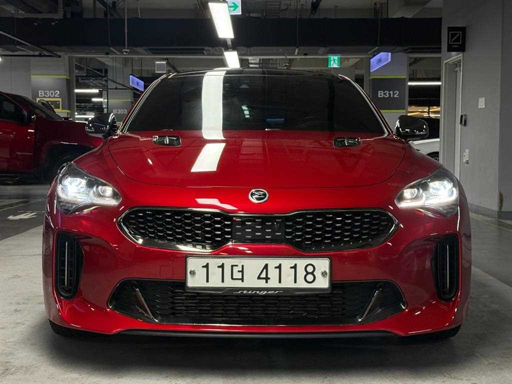 KIA Stinger - Vista 3