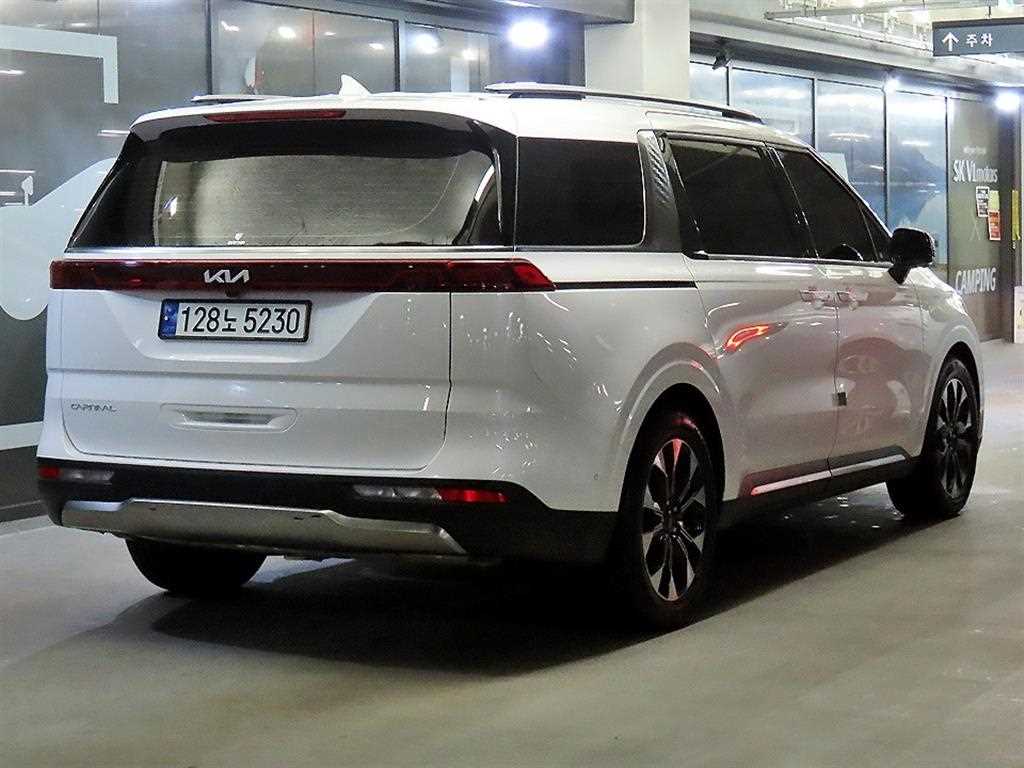 KIA Carnival - Vista 4
