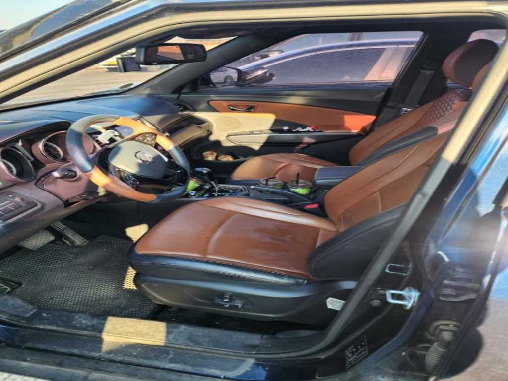 Ssangyong Tivoli - Vista 4