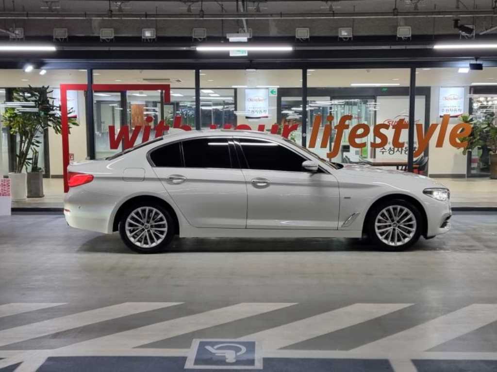 BMW 5 Series - Vista 3