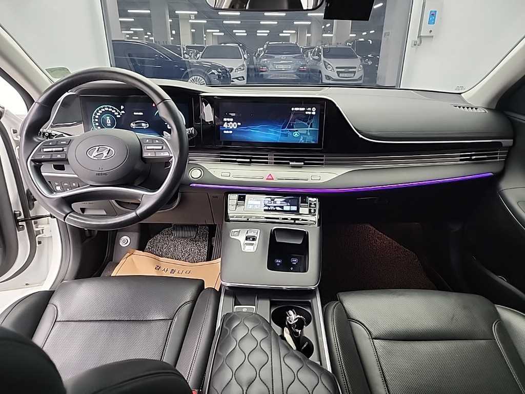 HYUNDAI Grandeur - Vista 7