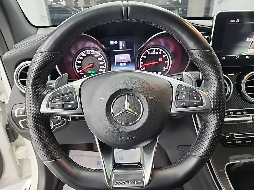Mercedes Benz GLC Class - Vista 9