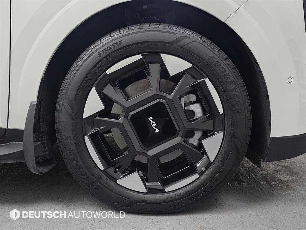 KIA Carnival - Vista 5