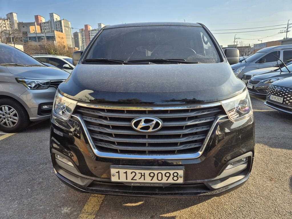 HYUNDAI Starex 2020 Gris - Importación desde Corea - HF Imports Iquique - Foto 1