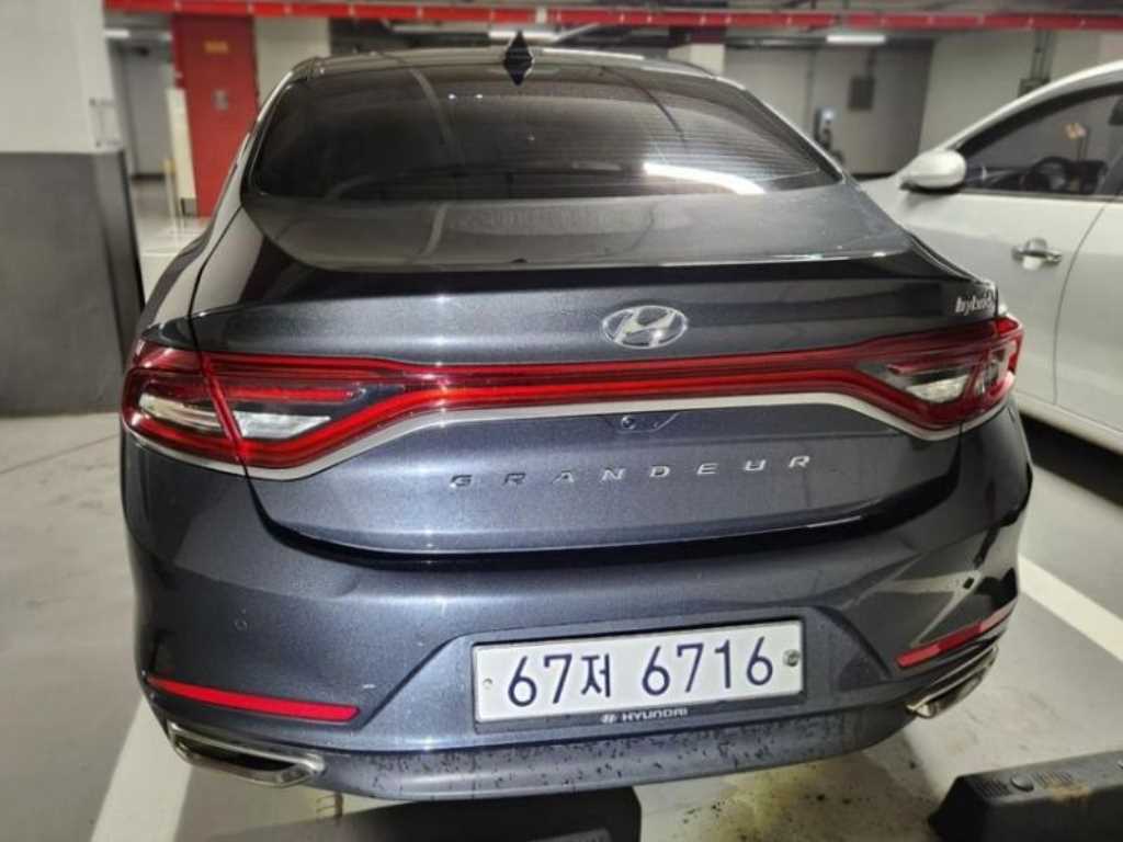 HYUNDAI Grandeur - Vista 4