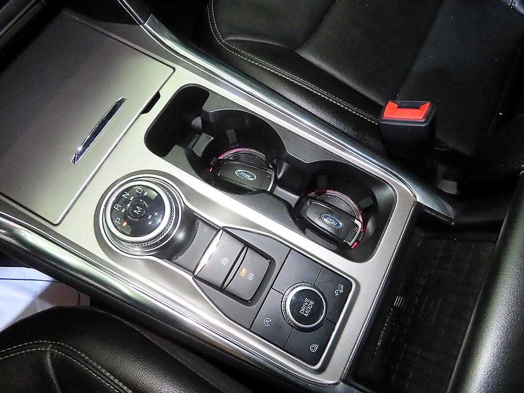 Ford Explorer - Vista 12