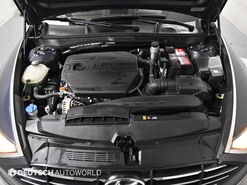 HYUNDAI Sonata - Vista 6