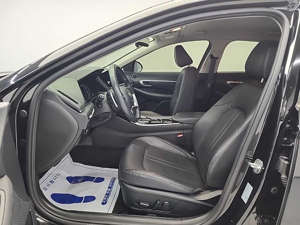 HYUNDAI Sonata - Vista 11