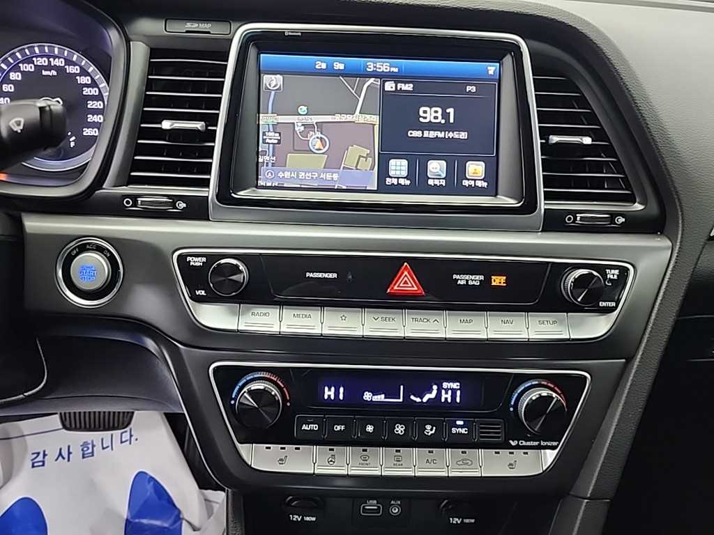 HYUNDAI Sonata - Vista 10