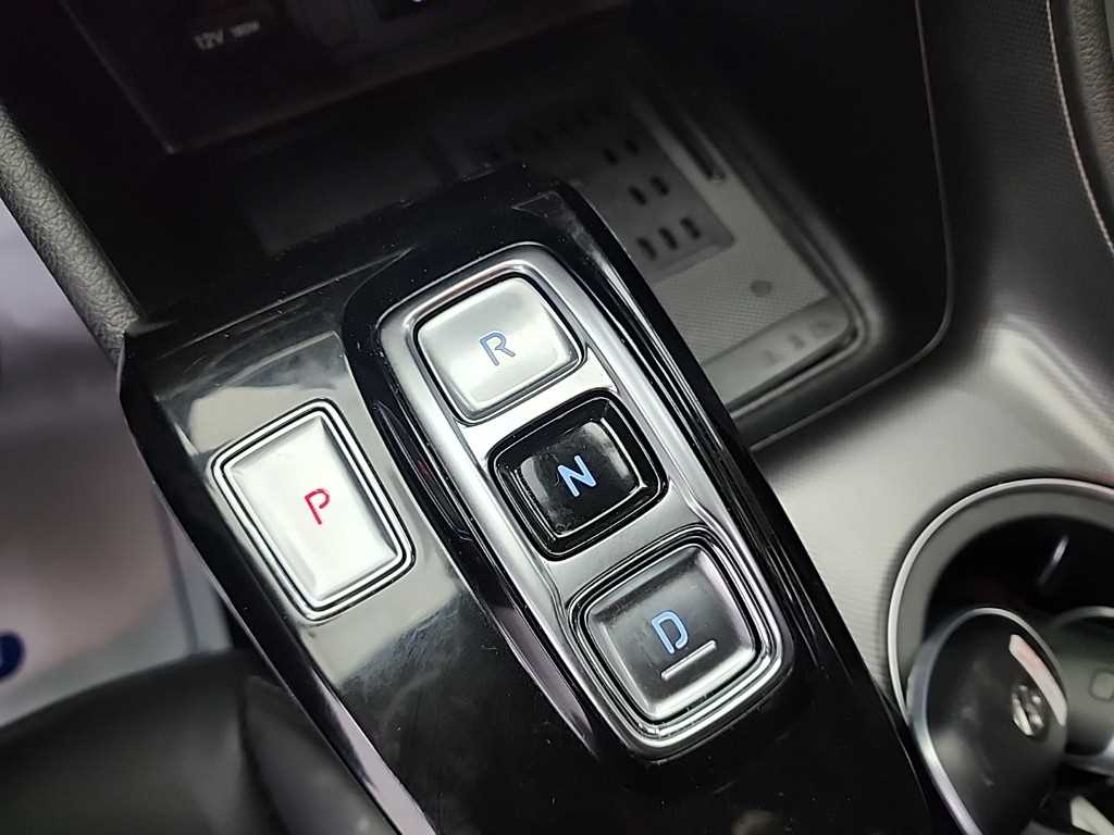 HYUNDAI Sonata - Vista 8