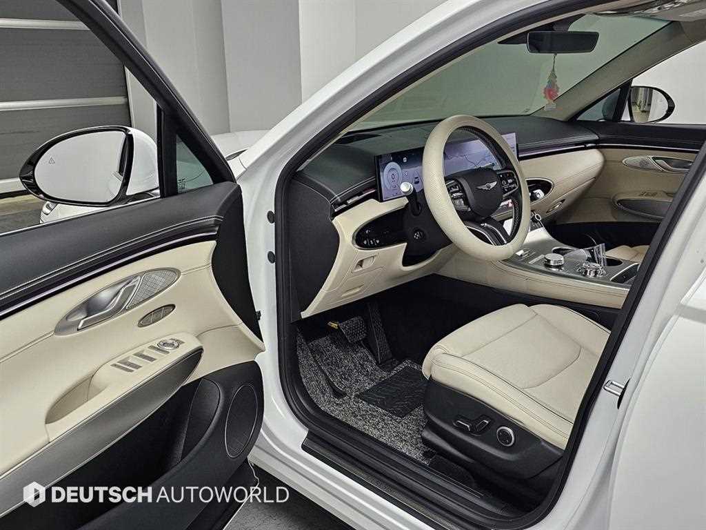 Genesis GV70 - Vista 11