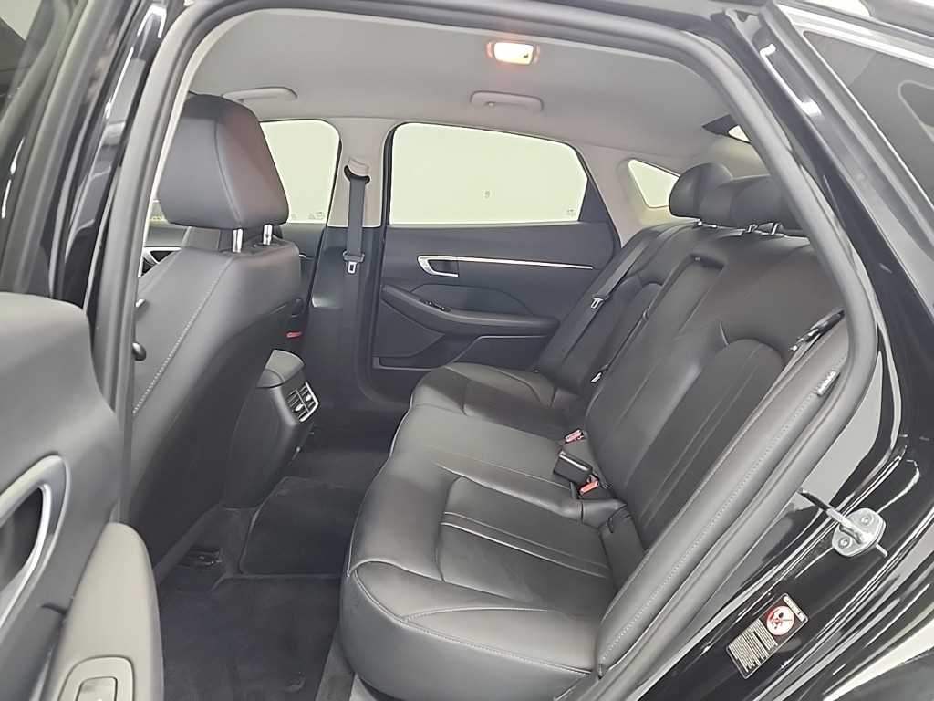 HYUNDAI Sonata - Vista 12