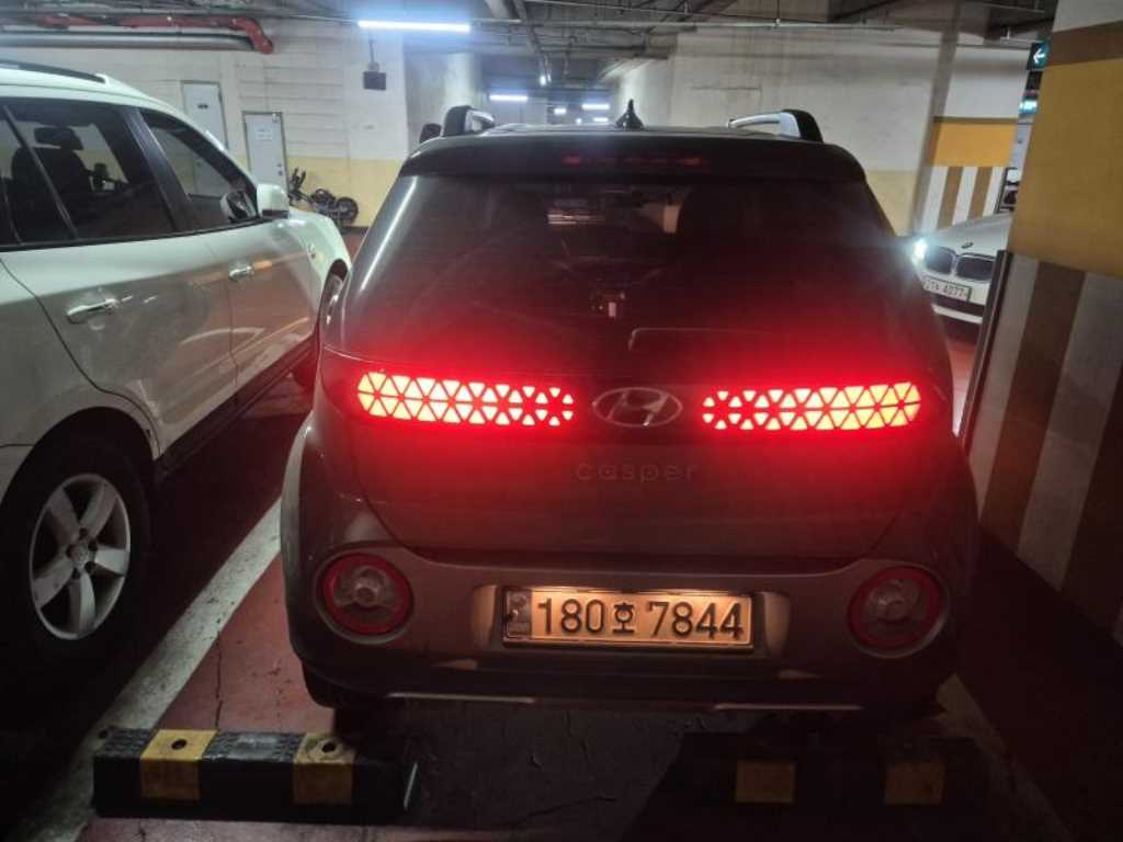 HYUNDAI Casper - Vista 2