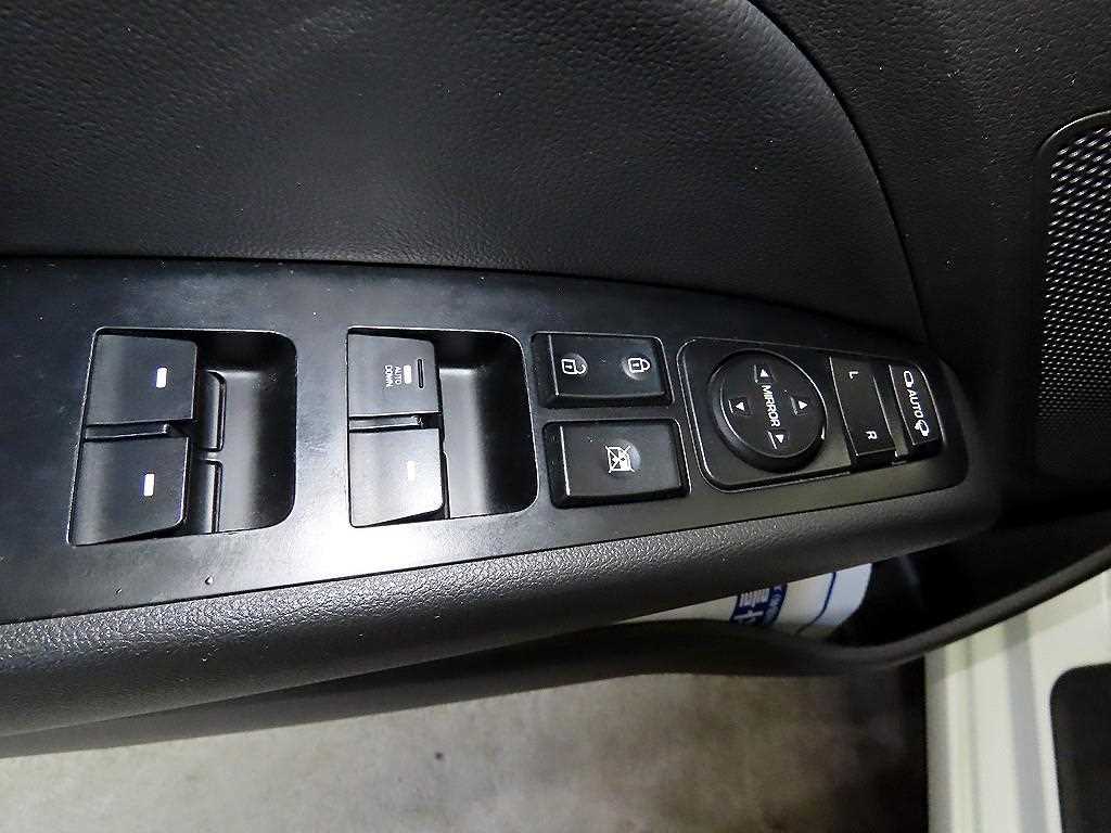 HYUNDAI Avante 2017 Blanco - Importación desde Corea - HF Imports Iquique - Foto 13