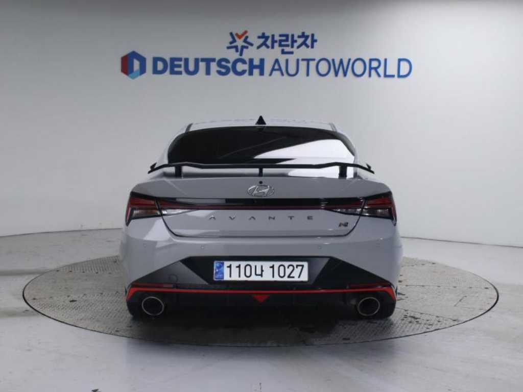 HYUNDAI Avante - Vista 4