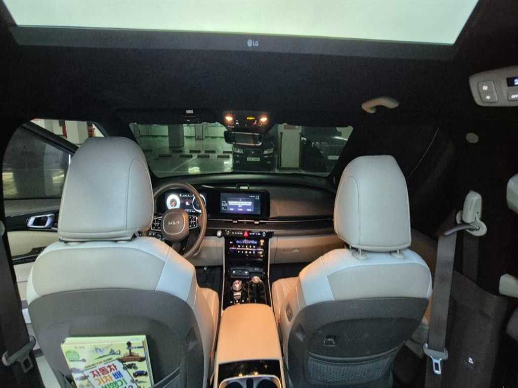 KIA Carnival - Vista 7