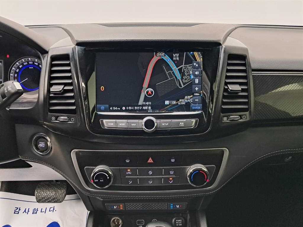 Ssangyong Rexton - Vista 9