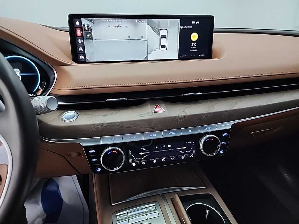 Genesis G80 - Vista 10