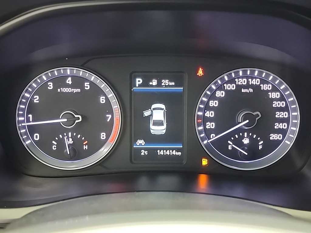 HYUNDAI Sonata - Vista 6