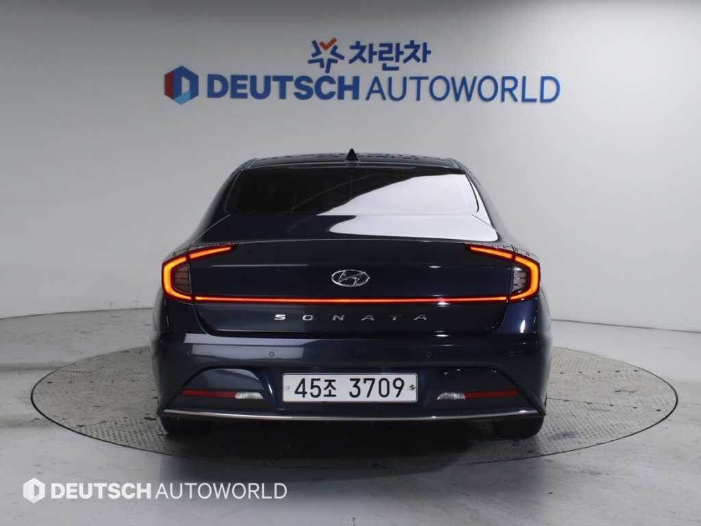 HYUNDAI Sonata - Vista 4