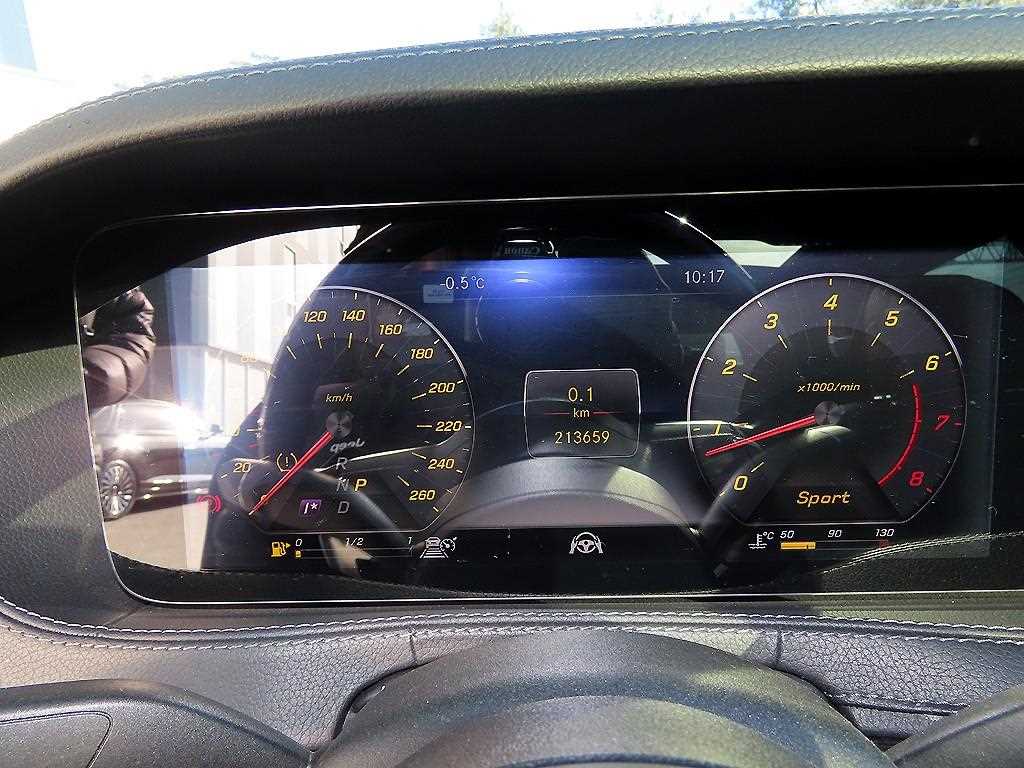 Mercedes Benz S Class - Vista 9