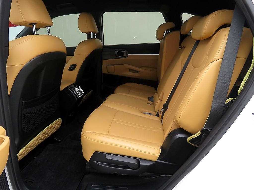 KIA Sorento - Vista 8