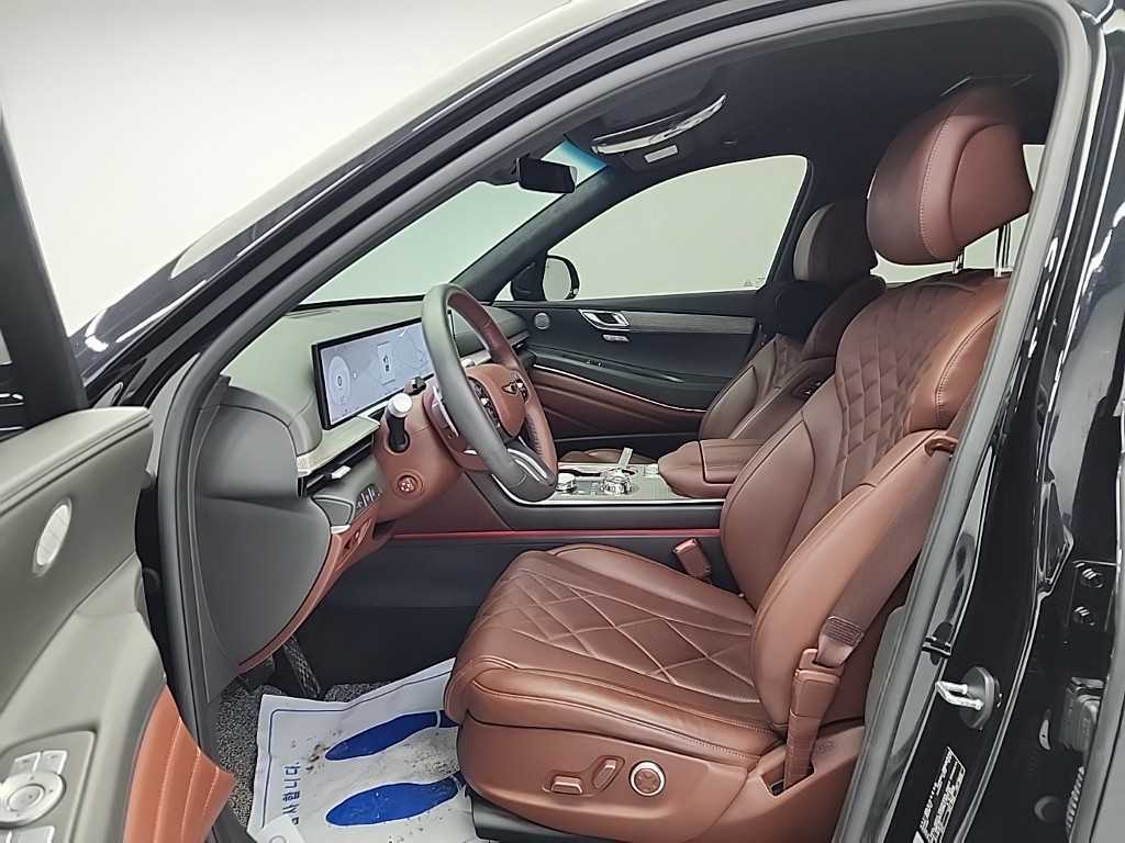 Genesis GV80 - Vista 11