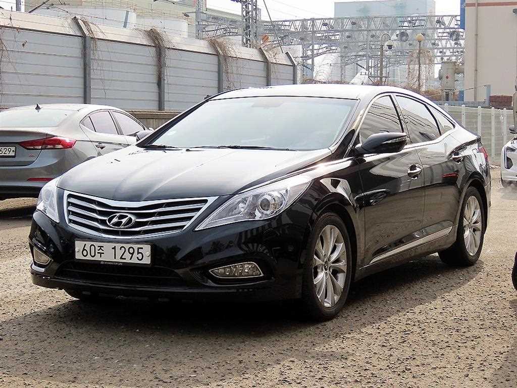 HYUNDAI Grandeur - Vista 2