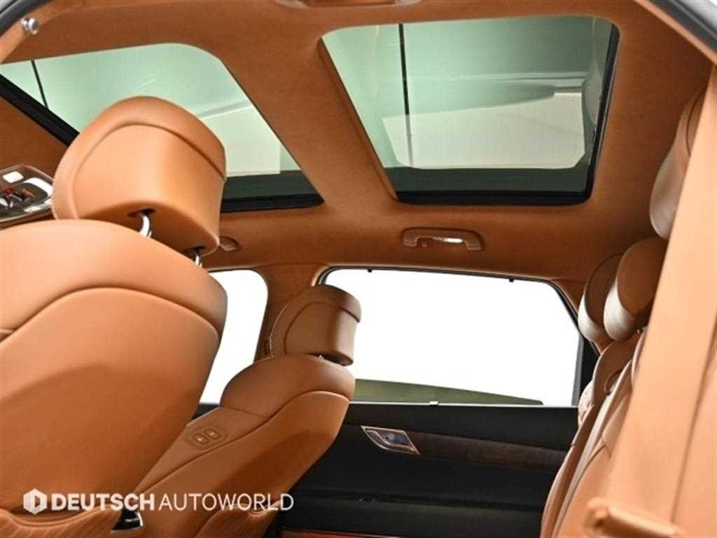 Genesis GV80 - Vista 7