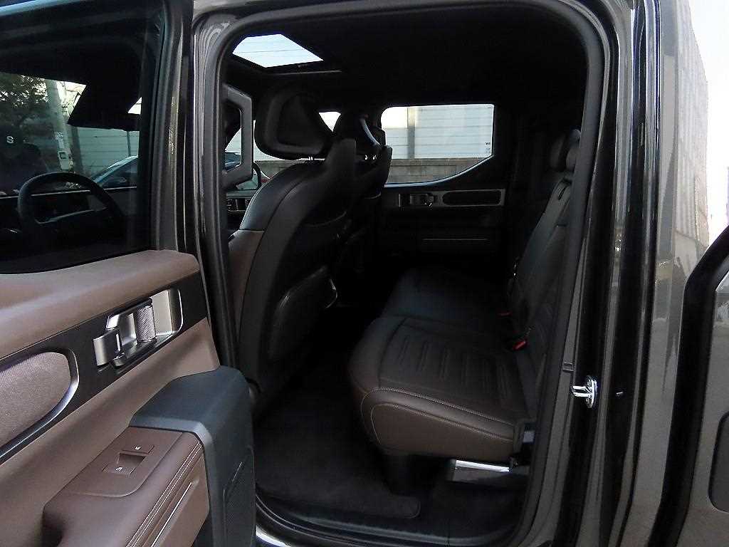 KIA Tasman - Vista 6