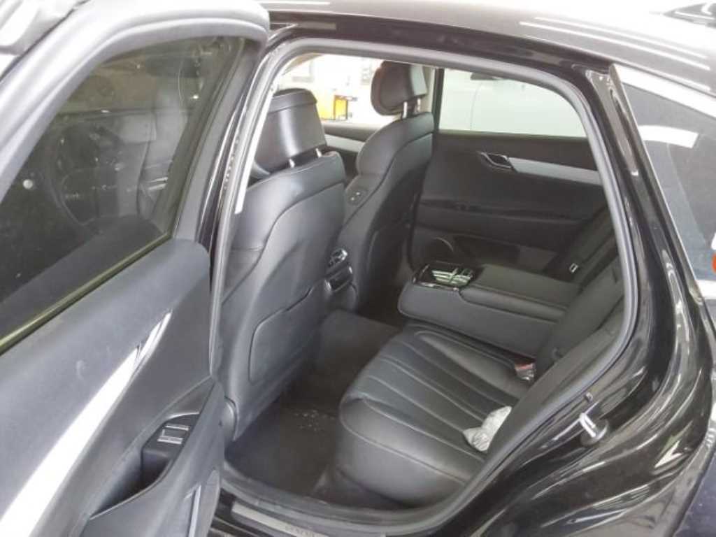 Genesis G80 - Vista 5