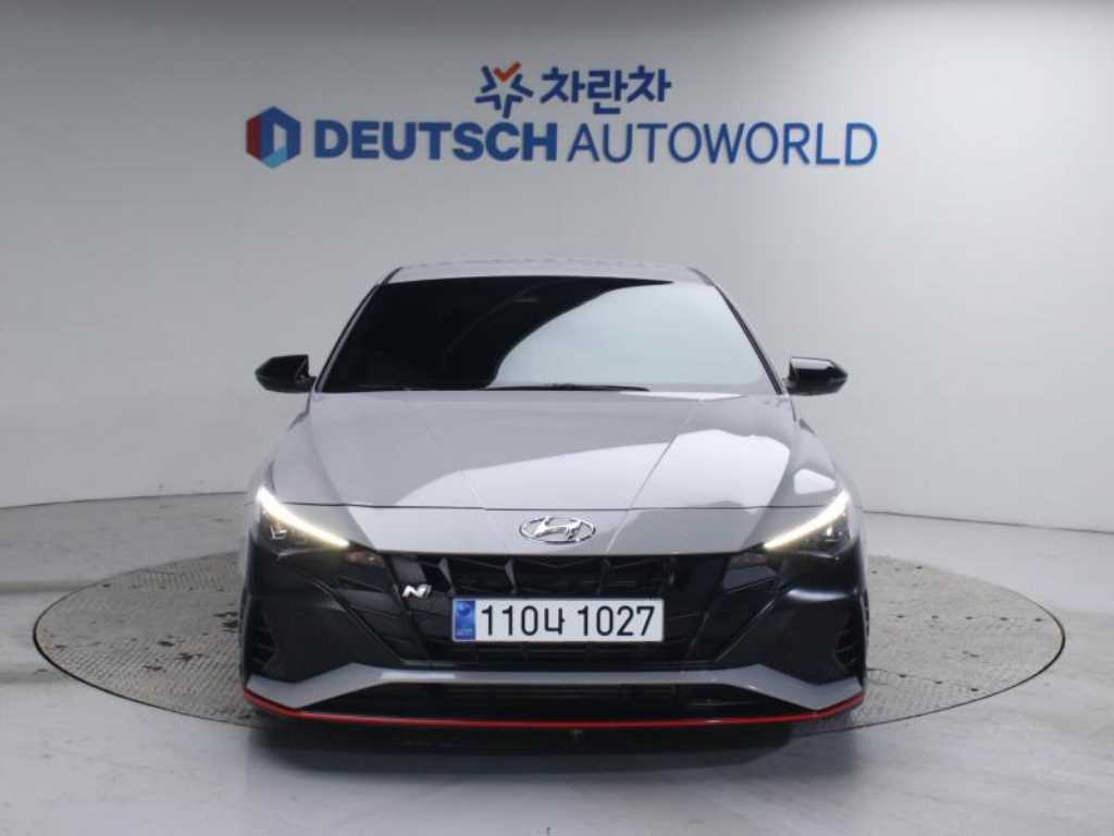 HYUNDAI Avante - Vista 3