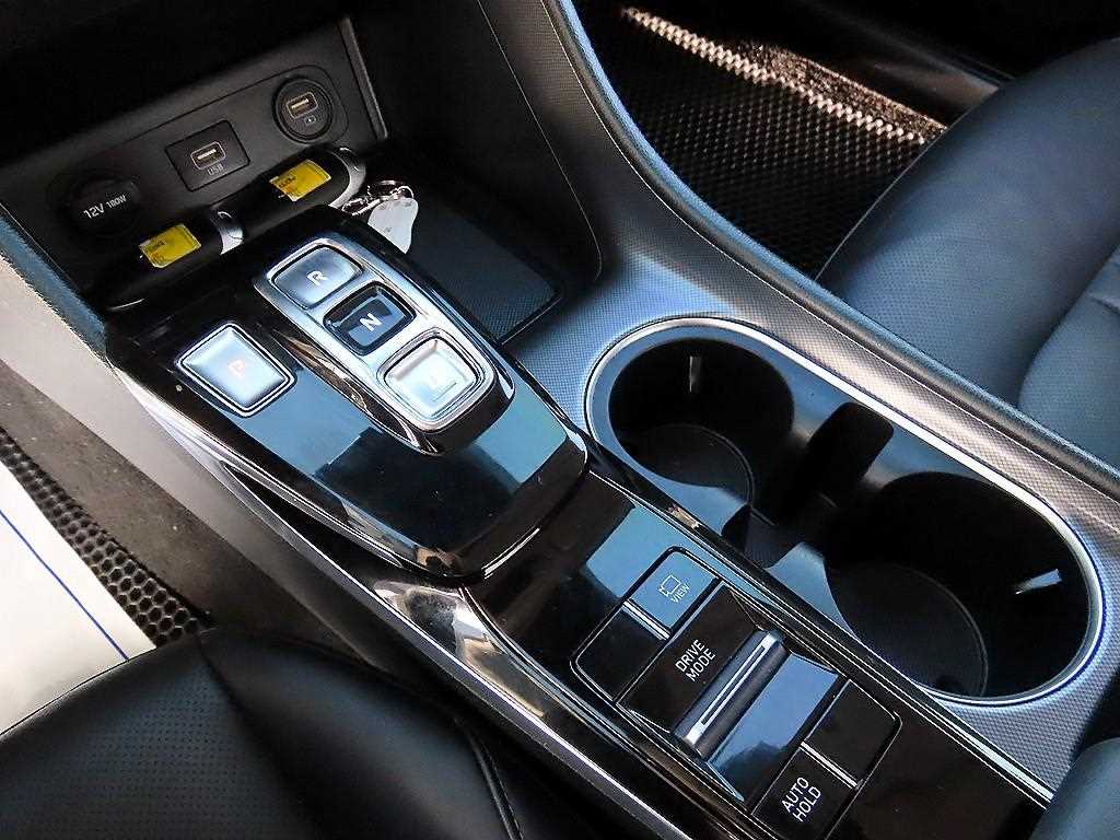 HYUNDAI Sonata - Vista 10