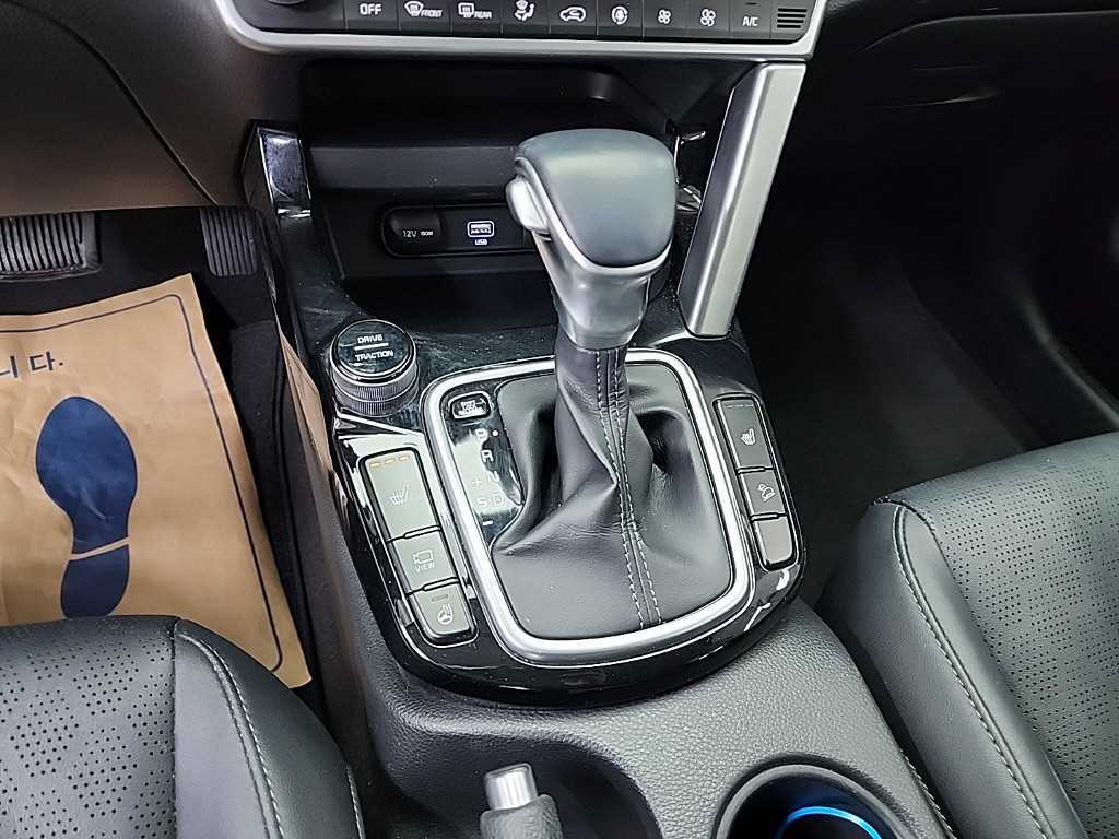 KIA Seltos - Vista 8