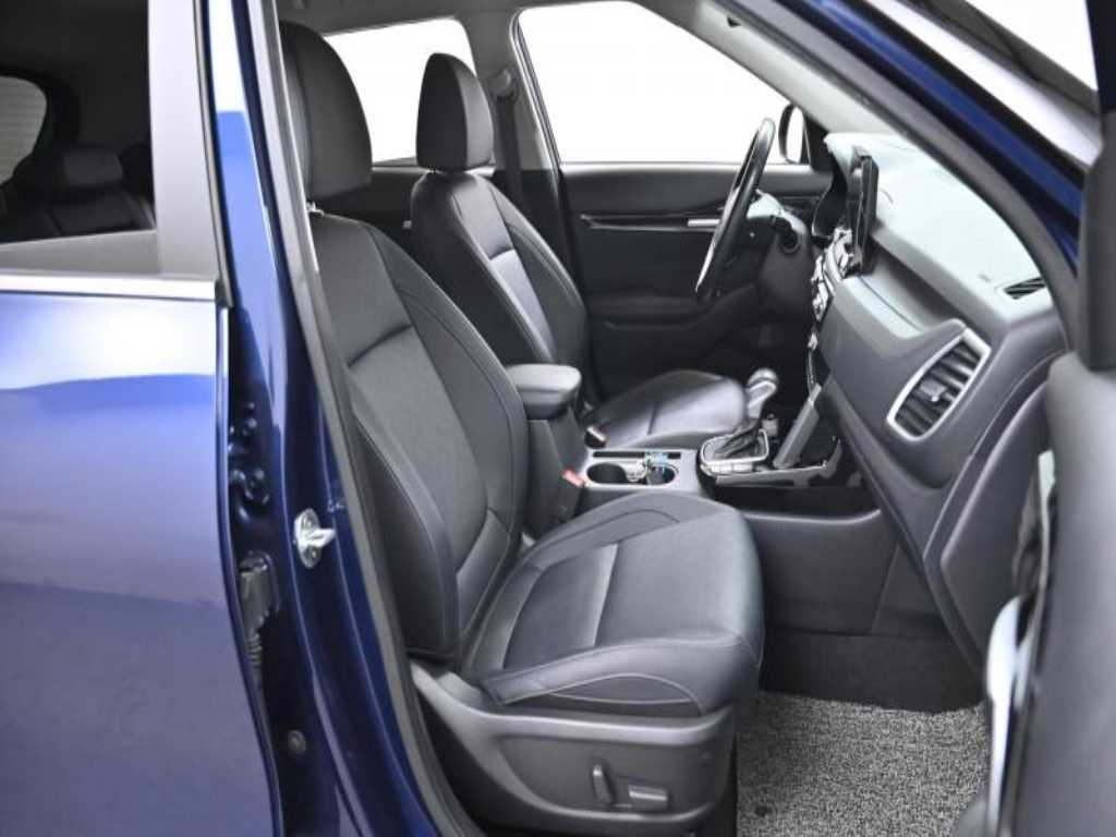 KIA Seltos - Vista 10