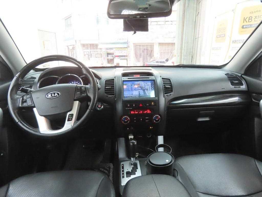 KIA Sorento - Vista 7