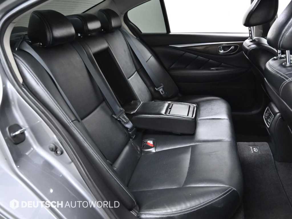Infiniti Q - Vista 12
