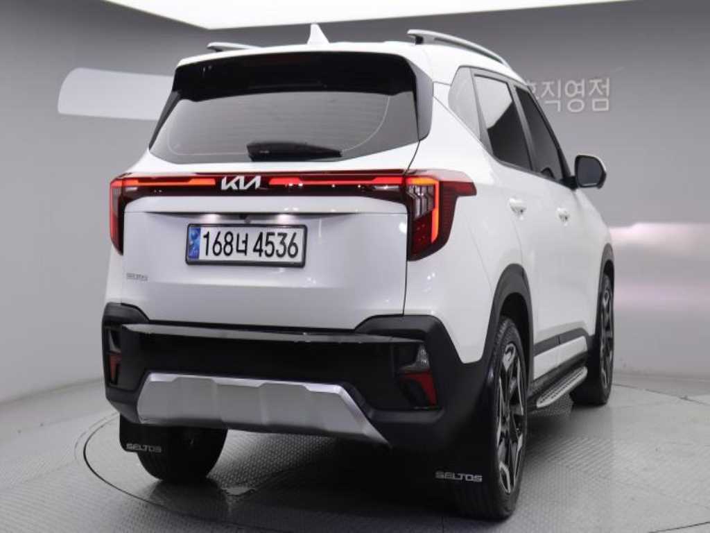 KIA Seltos - Vista 3