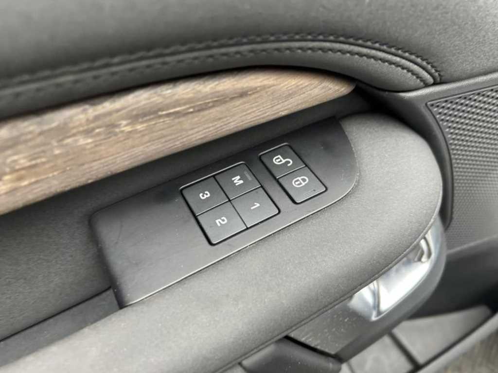 Land Rover Discovery - Vista 12