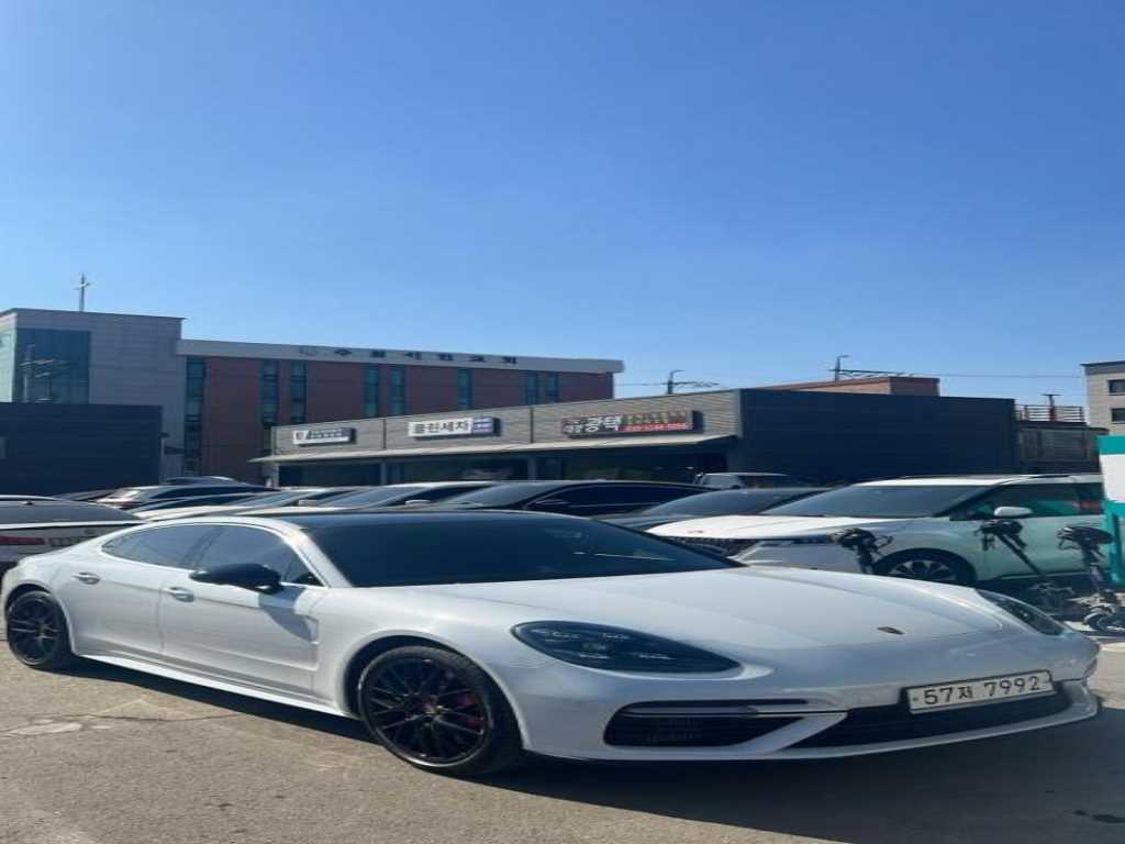 Porsche Panamera 2019 Blanco - Importación desde Corea - HF Imports Iquique - Foto 1