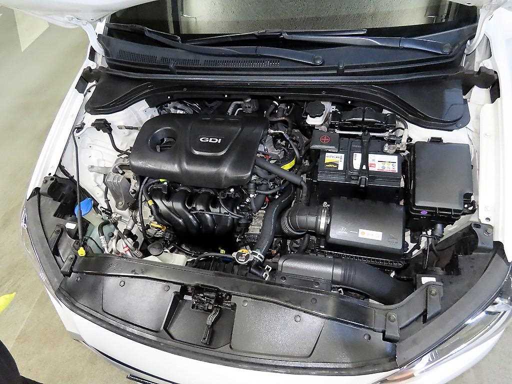 HYUNDAI Avante 2017 Blanco - Importación desde Corea - HF Imports Iquique - Foto 17