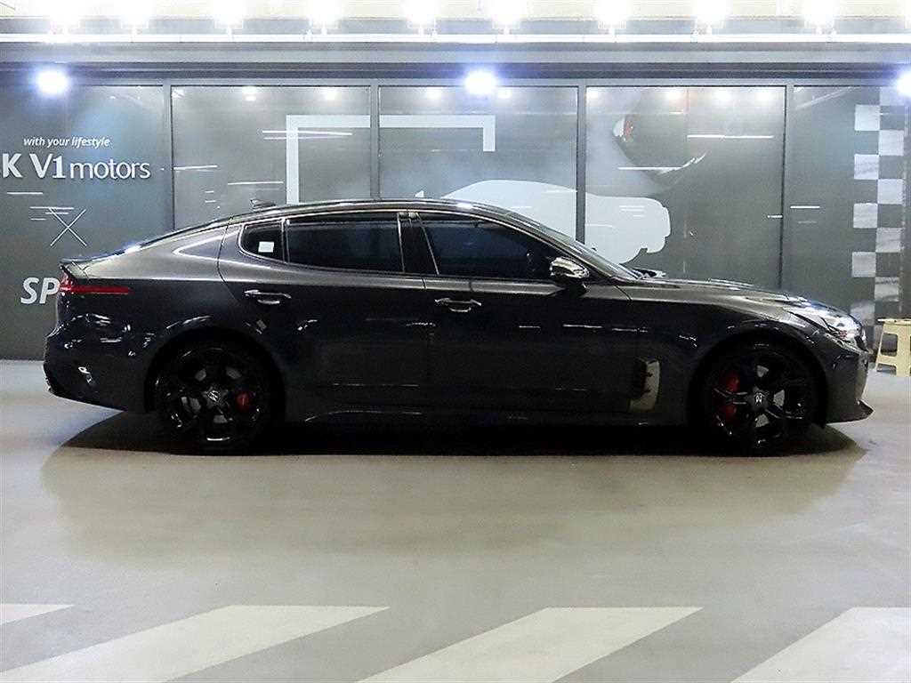 KIA Stinger - Vista 3
